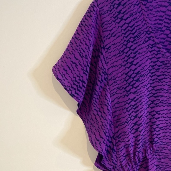 Central Park West 100% Silk Purple Snakeskin Print Blouse Size XXS - Picture 10 of 11